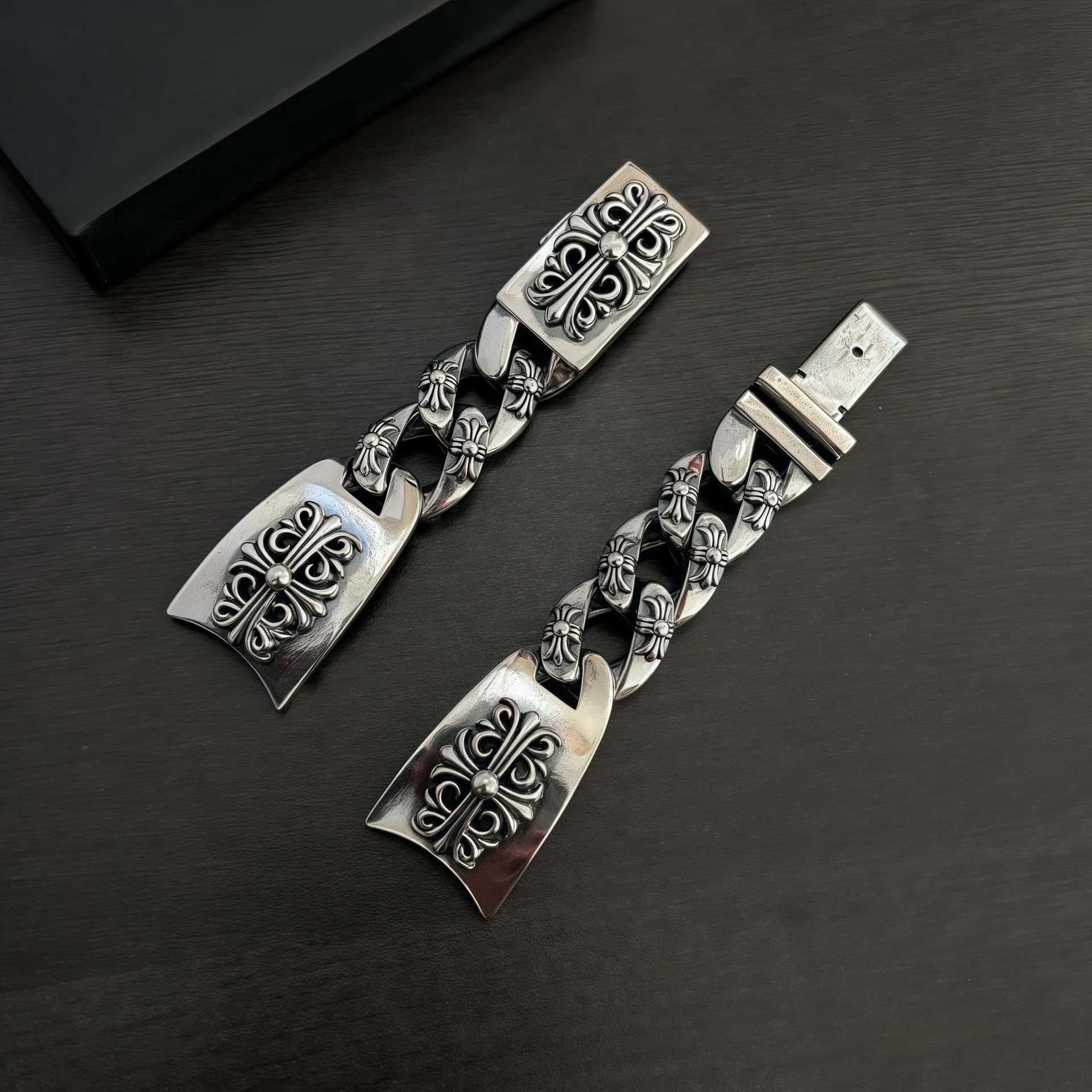 Chrome Hearts cross flower Green Submariner Apple watch strap