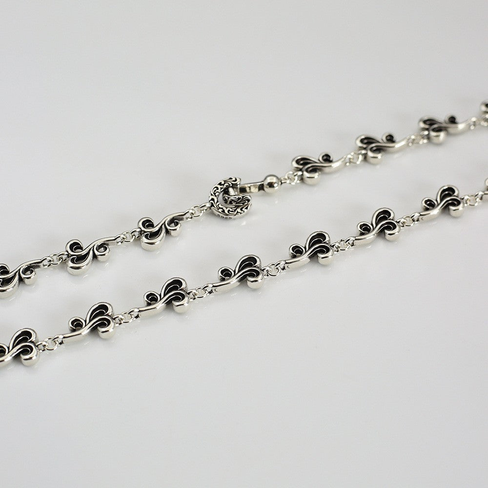 Retro distressed lily of the valley necklace